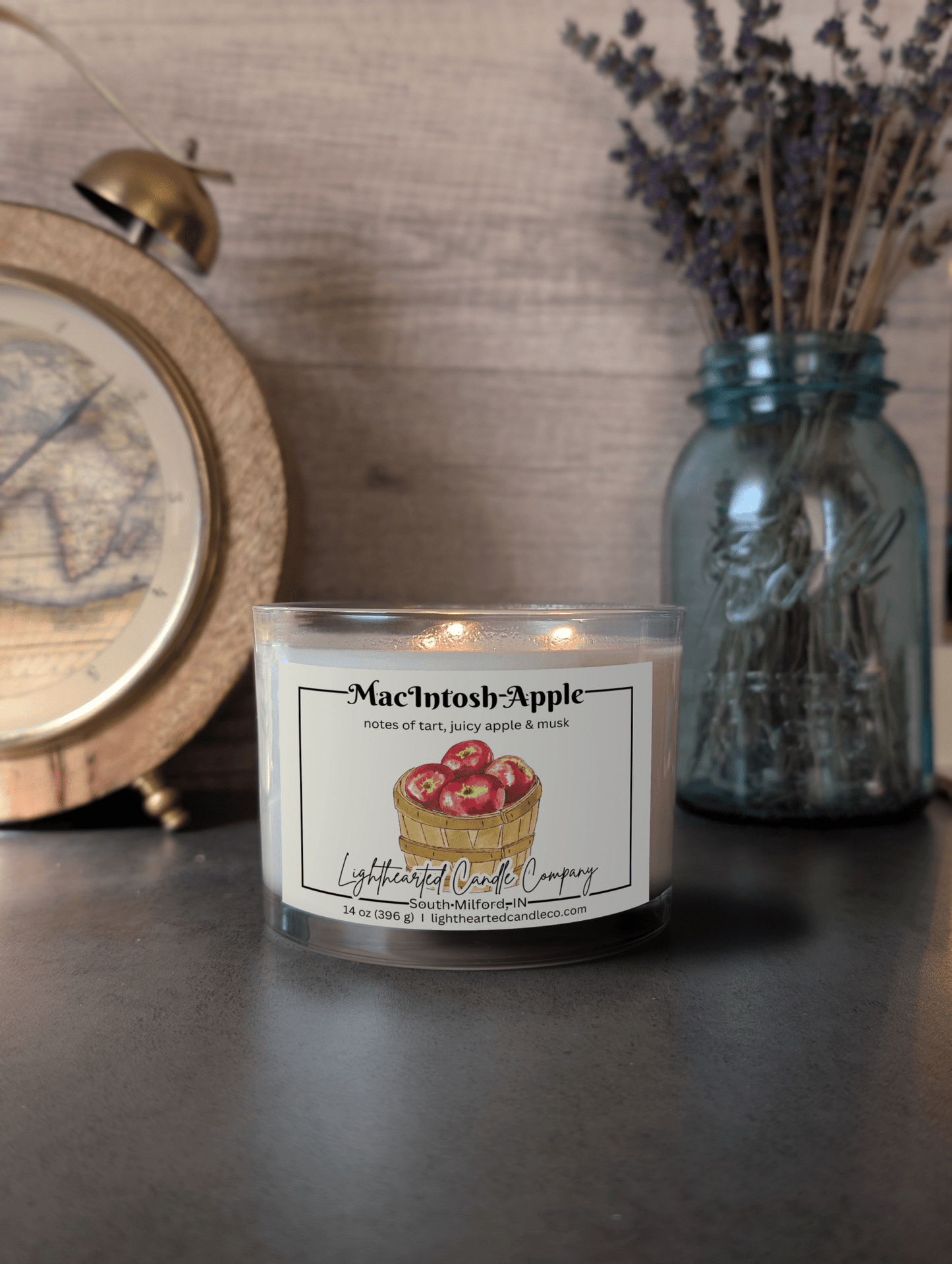 MacIntosh Apple Candle